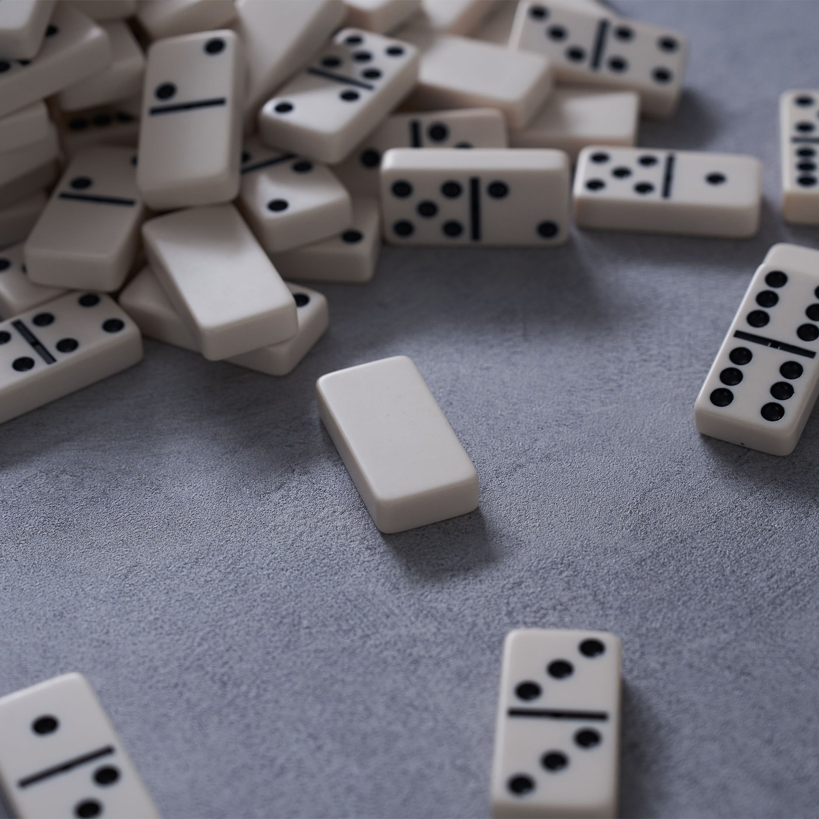 lgtcp_io25_header_domino_3.jpg